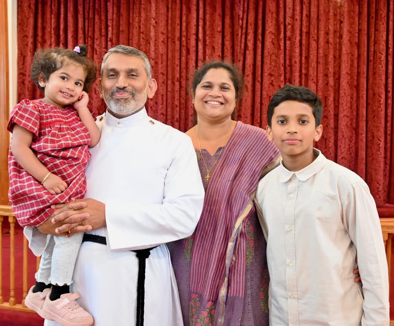 Rev. Pratesh Oommen with family
